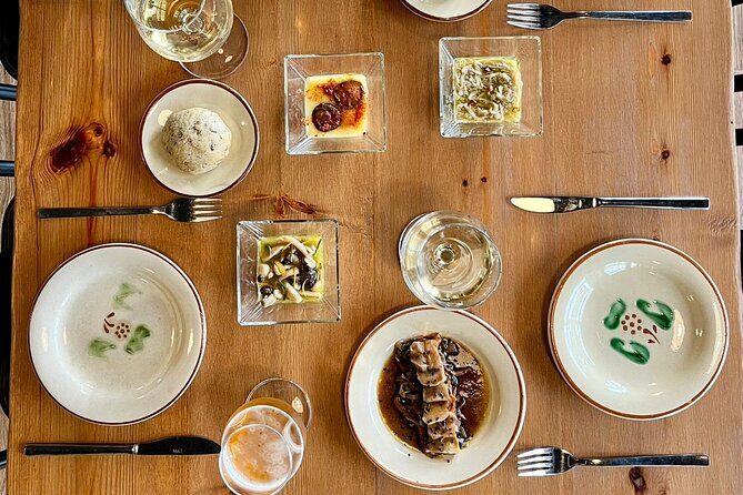 Food experience in mushroom cultivation (tour not included) - The Setting and Atmosphere