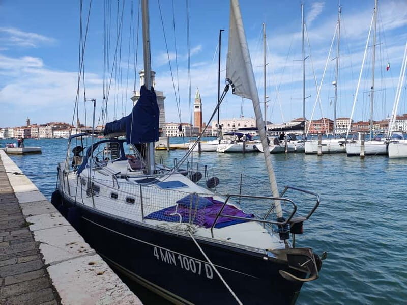 Food experience on a luxury sailing boat tour in Venice - Why This Tour Is a Great Choice