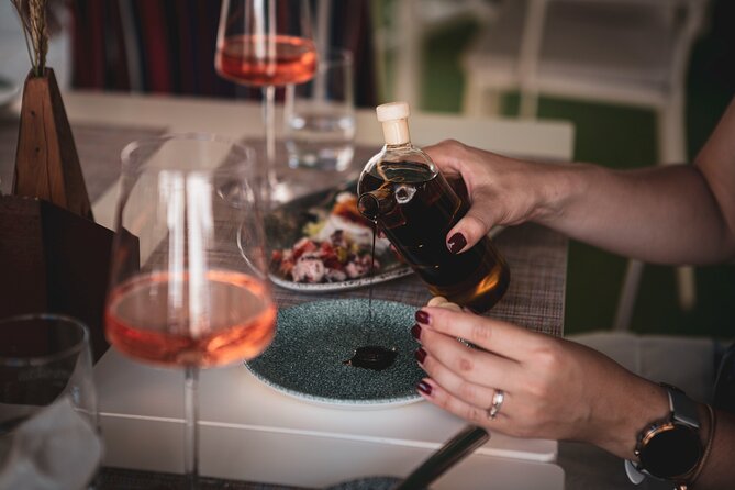 Food Lovers Walking Tour & Sunset Cruise - Meeting and Pickup Details