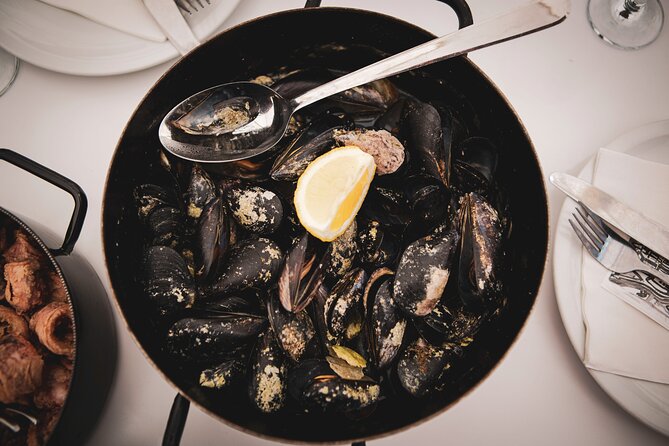 Food Lovers Walking Tour & Sunset Cruise - Unique Culinary Experiences