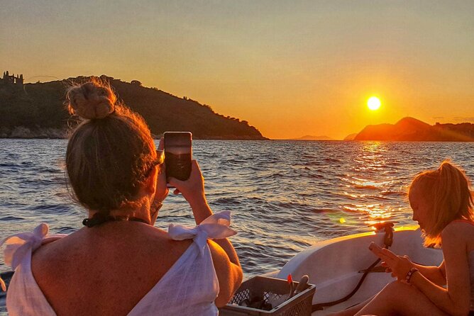 Food Lovers Walking Tour & Sunset Cruise - Traveler Feedback and Reviews