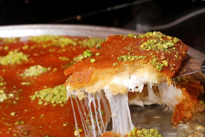 Food Tour in The Pearl Qatar Island - What to Expect During the Tour