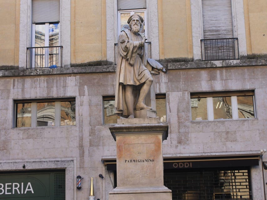 Food Tour With Tastings & Sightseeing in Parma - Group Size and Accessibility