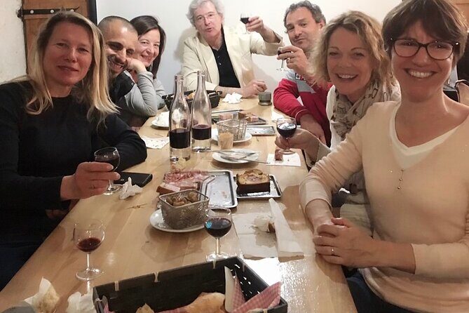 Food & Wine Tour, from the Vieux Lyon to famous Halles Bocuse - The Experience of the Guide: Knowledgeable and Passionate