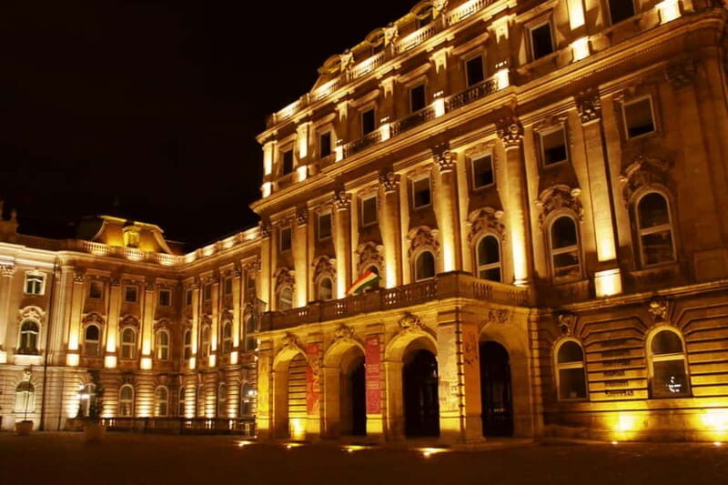 FoolsCode: EscapeRoom/Sightseeing tour with Actor Tourguide - Final Thoughts: Who Will Love This Tour