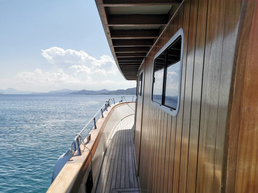 Forio: Ischia Island Boat Tour With Local Lunch and Swimming - Meeting Point and Departure