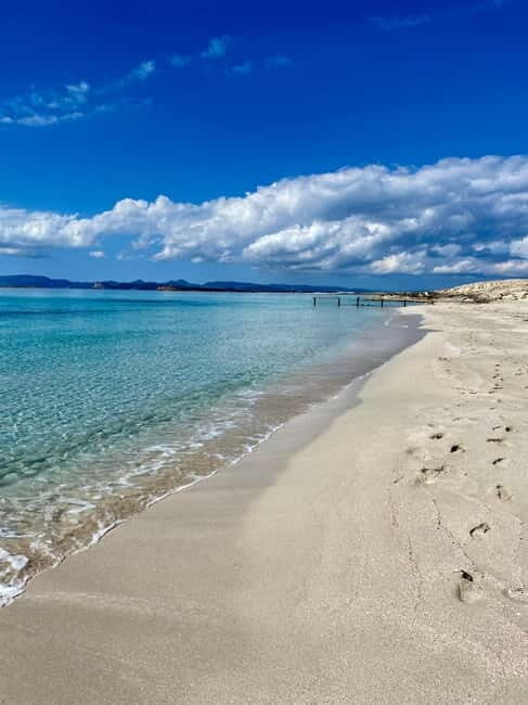 Formentera Kitesurfing equipment rental - Key Points  