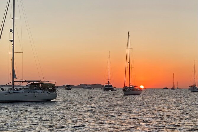 Formentera Yacht Experience  - Ibiza - Onboard Amenities and Comforts