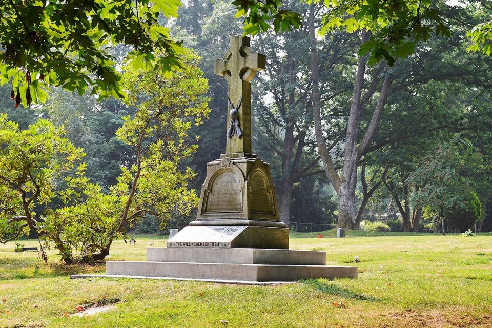 Fort Langley: Film and Television Smartphone Walking Tour - Trivia Challenges and Hands-free Audio