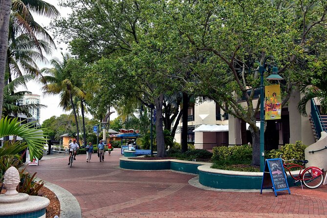 Fort Lauderdale History and Sightseeing Tour on Electric Bike(s) - Meeting Point and Duration