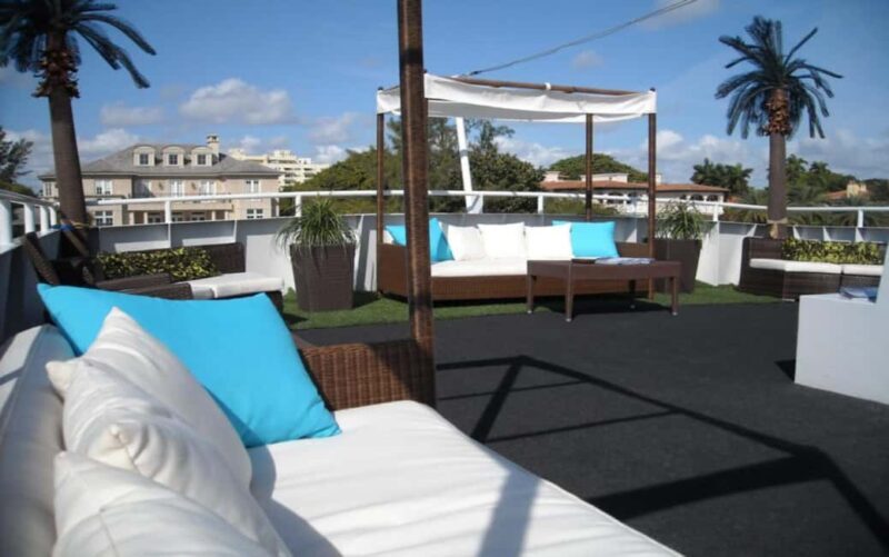 Fort Lauderdale: Musette Yacht New Year's Eve Party Cruise - An Inside Look at the Musette Yacht NYE Cruise