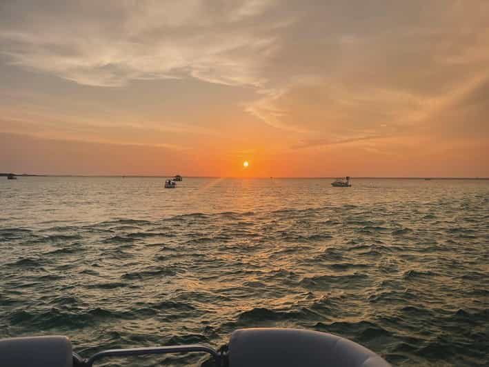 Fort Walton: Sunset Dolphin Cruise on the Emerald Coast - Practical Details and Tips