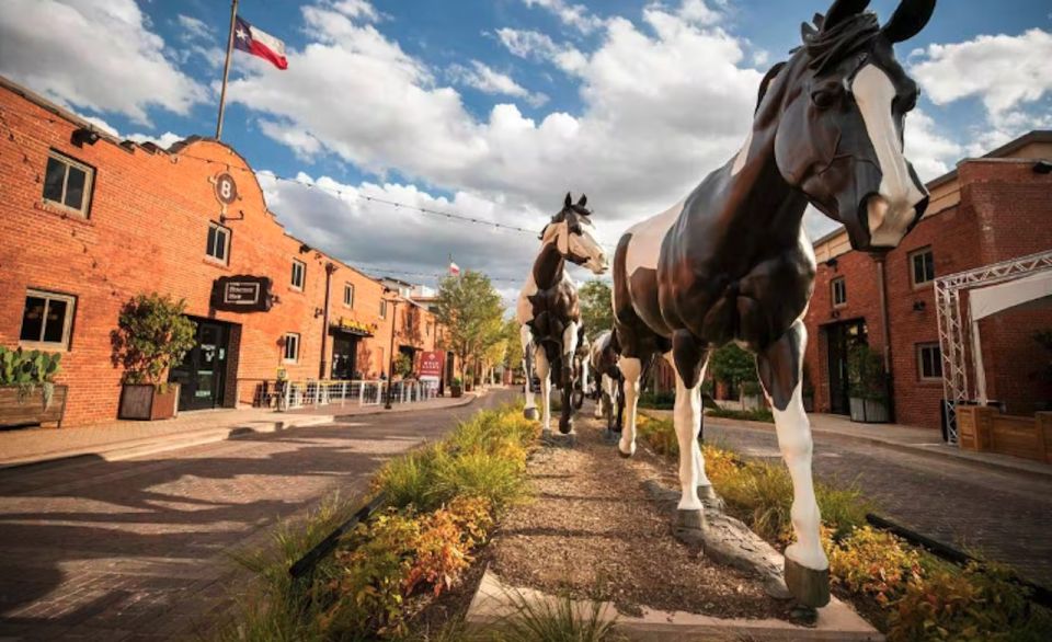 Fort Worth: Stockyards History Tour Pub Crawl - Exploring the Historic Stockyards