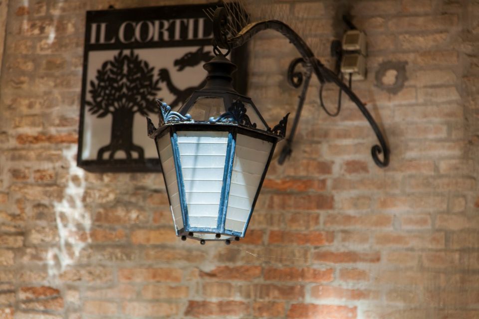 Four-course Food & Wine Pairing Elegant Dinner in Venice - Key Points