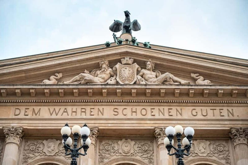 Frankfurt: 2-hour Best Intro Walking Tour with a Local - Starting Point and Duration