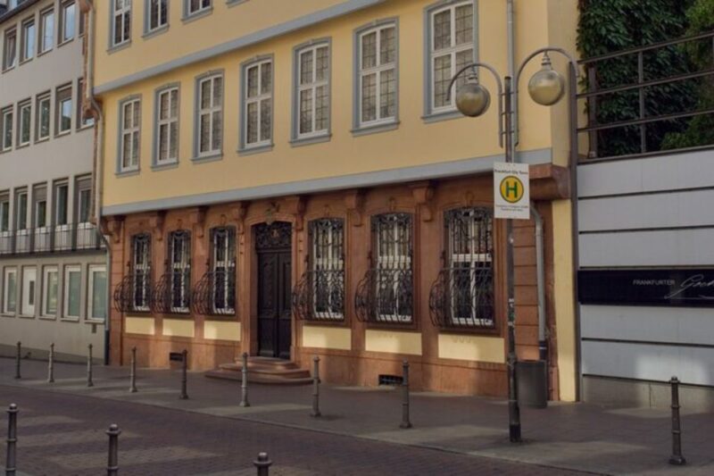 Frankfurt: A Self-Guided Audio Tour by Smartphone - Tour Features