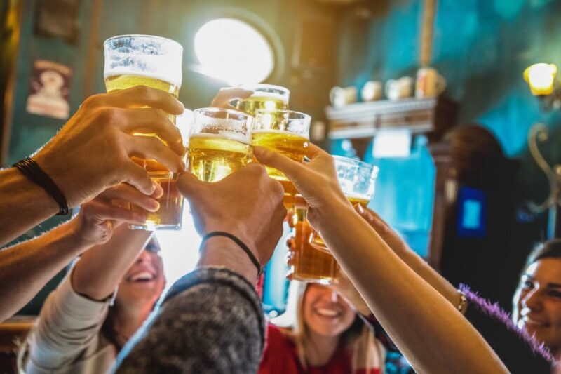 Frankfurt am Main: Night Pub Crawl Shots and Party - What to Expect from the Frankfurt Night Pub Crawl
