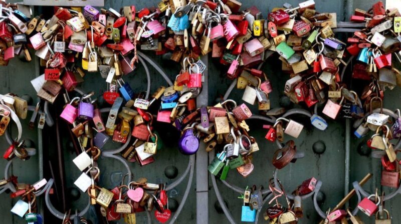 Frankfurt: Discover the heart of Frankfurt - a city tour in Russian - Key Points