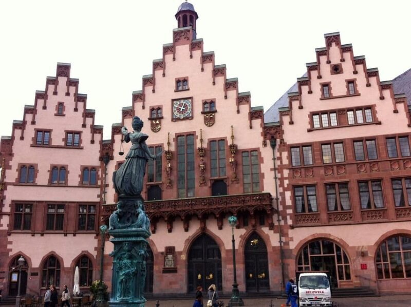 Frankfurt Guided Walking Tour with Apple Wine Experience - Analyzing the Value: Price, Duration, and Experience