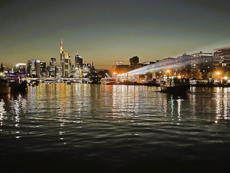 Frankfurt: Private Romantic Skyline Boat Tour - Booking Information