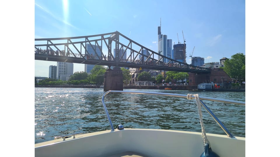 Frankfurt: Private Skyline Sightseeing Boat Tour - Frequently Asked Questions