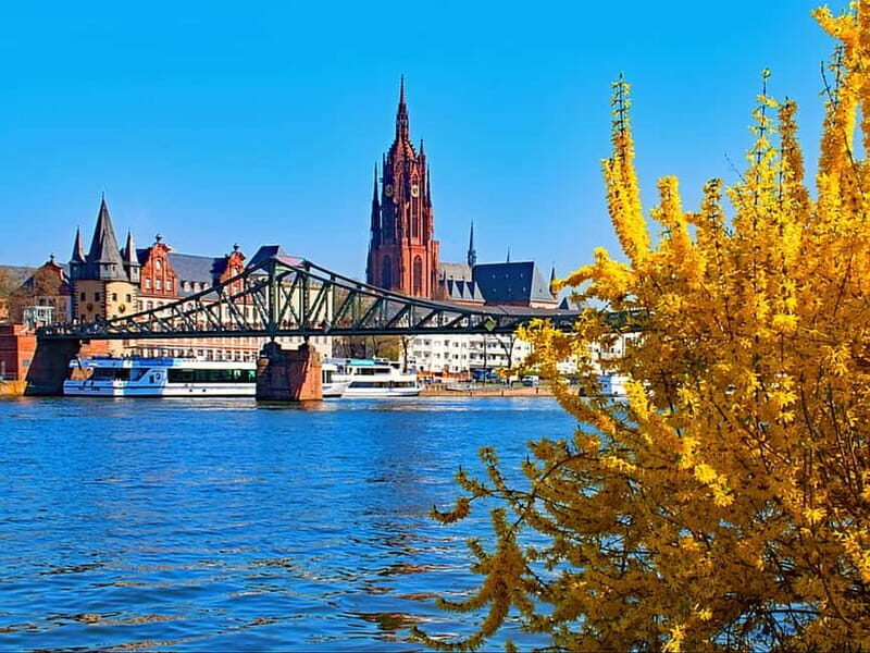 Frankfurt: Walking tour between St. Paul's Church, Main & Old Town flair in German - A Walk Through Frankfurts Historic Heart  