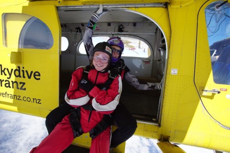 Franz Josef: 13,000ft, 16,500ft or 18,000ft Skydive - An Honest Look at the Skydiving Experience