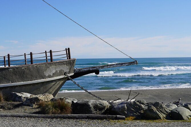 Franz Josef to Christchurch Small-Group Tour via Hokitika (1-way) - Scenic Coastal and Mountain Views