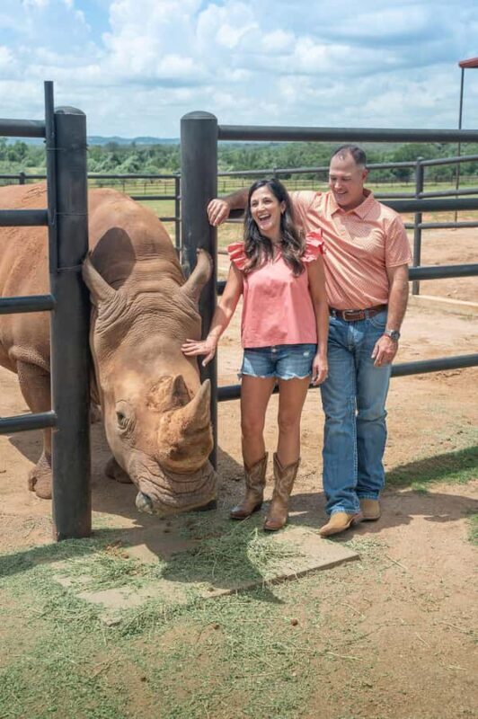 Fredericksburg: Longneck Manor Animal Encounter - Key Points