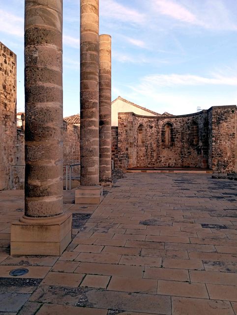 FREE TOUR BAEZA. Return to the Past: From Viatia to Baeza. - Aliatares Tower