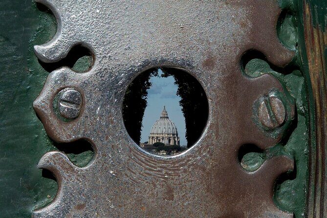 Free Urban Trekking with an Archaeologist - A Closer Look at the Itinerary