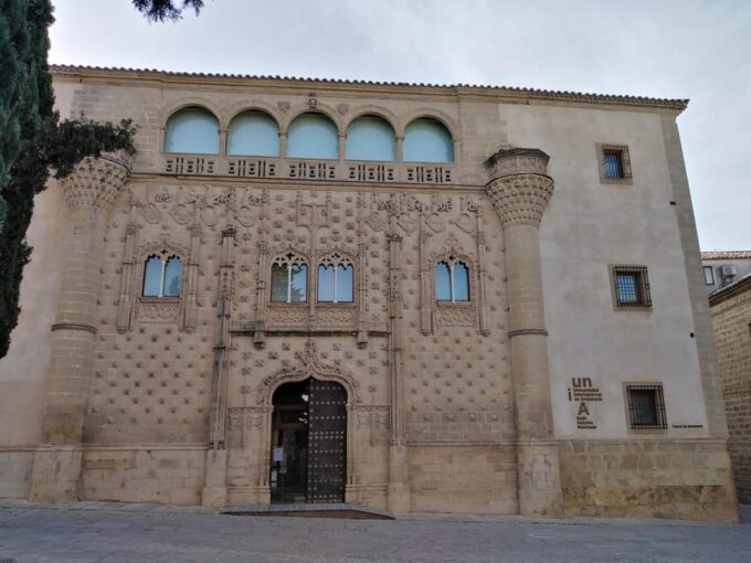 Freetour Through Historic Baeza - Taking in Baezas Architectural Wonders