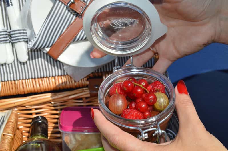 Freischütz Picnic Basket With Local Products - Experience Highlights