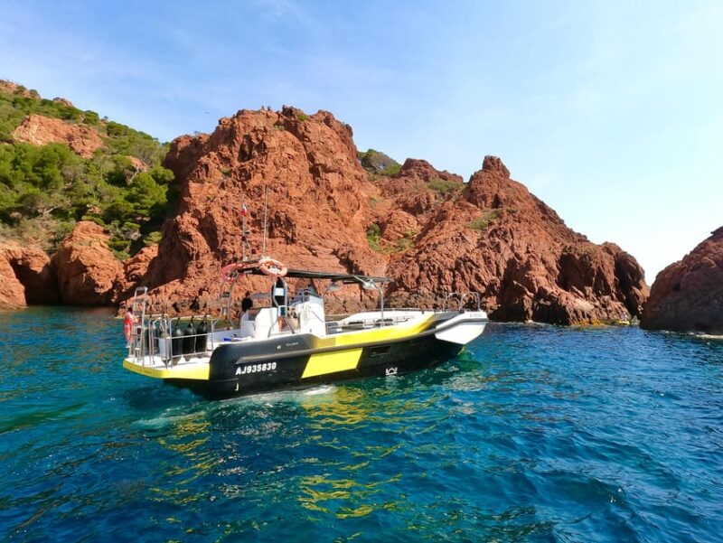 Fréjus: Sea and Creeks Boat Tour With Snorkeling and Drinks - Itinerary and Highlights