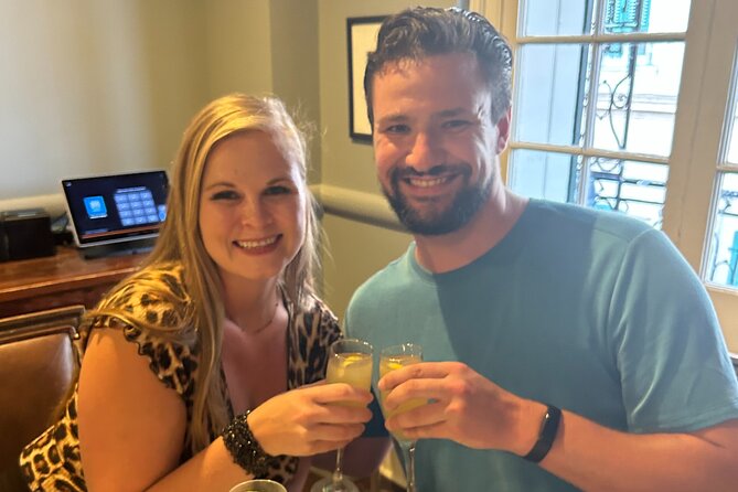 French Quarter Small-Group Cocktail and Foodie Crawl - Group Size and Price
