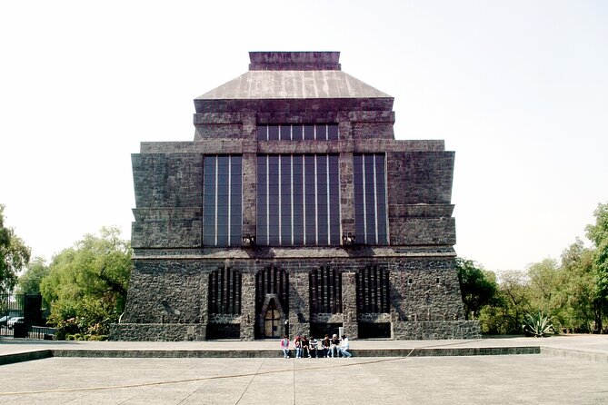 Frida Kahlo Museum and Diego Rivera Museum - Visitor Experiences
