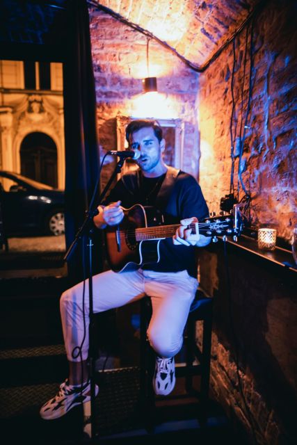 Friday Night Live Music With Cocktails - Customer Experience