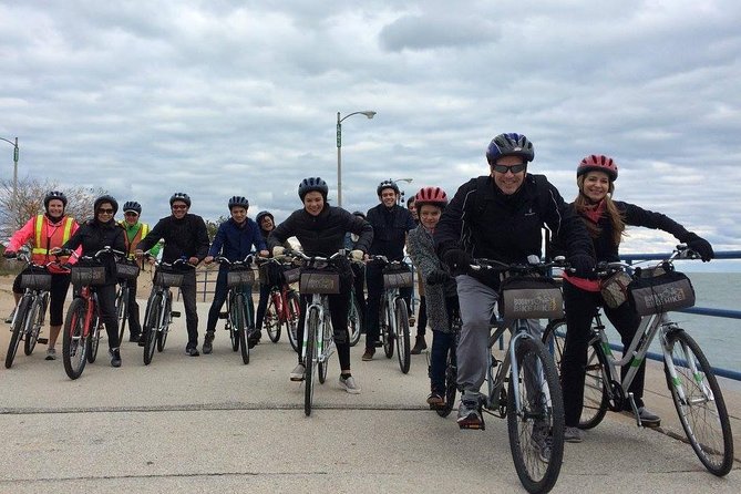 Fright Hike: Chicago Halloween Bike Tour - Exploring Chicagos Haunted History