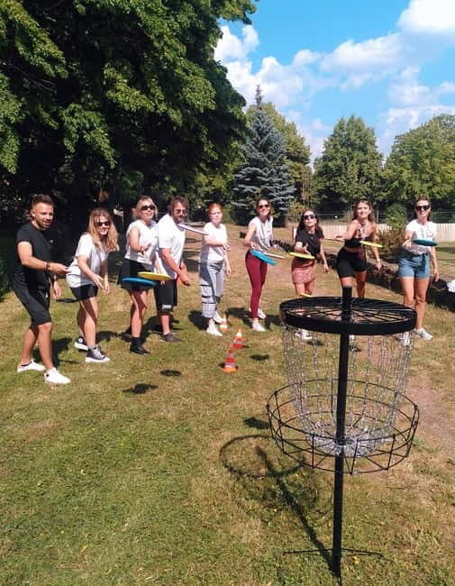 Frisbee golf / disc golf: Fun and games in a beautiful park in Leipzig - An Overview of the Frisbee Golf Experience in Leipzig