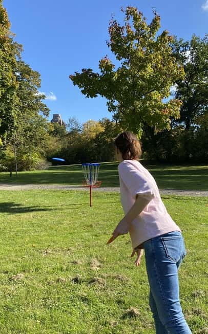 Frisbee golf / disc golf: Fun and games in a beautiful park in Leipzig - What to Expect During Your Frisbee Golf Session