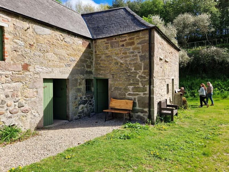 From Aberdeen: Guided Day Trip, Coast & Castle Visit - An In-Depth Look at the Tour