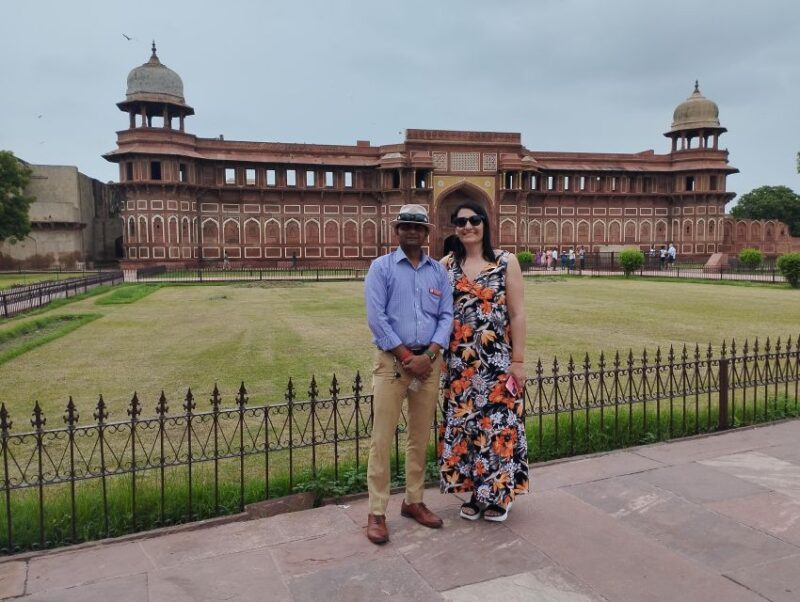 From Aerocity: Taj Mahal Sunrise & Agra Fort Guided Tour - Itinerary Highlights