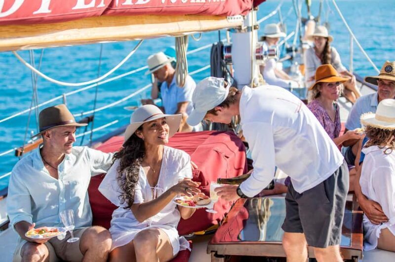 From Airlie Beach: Hook Island Cultural Tour, Sail & Snorkel - A Delicious Lunch in Stunning Surroundings