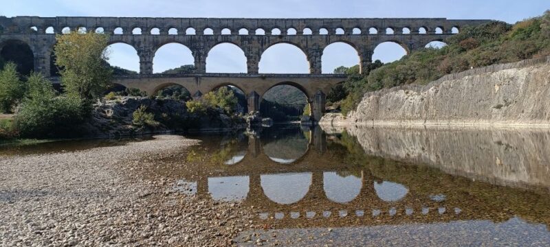 From Aix-en-Provence: Avignon City Highlights Guided Tour - Language Options