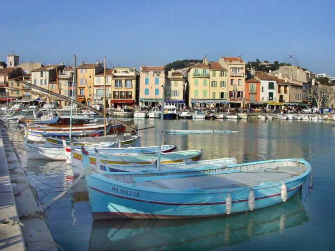 From Aix-en-Provence: Cassis & Luberon Full-Day Tour - Customer Reviews and Feedback