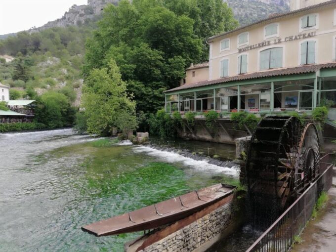 From Aix-en-Provence: Luberon Market & Villages Day Tour - Itinerary and Photographic Highlights