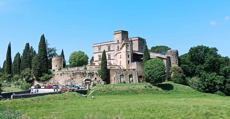 From Aix-en-Provence: Luberon Perched Villages Guided Tour - Key Villages Explored