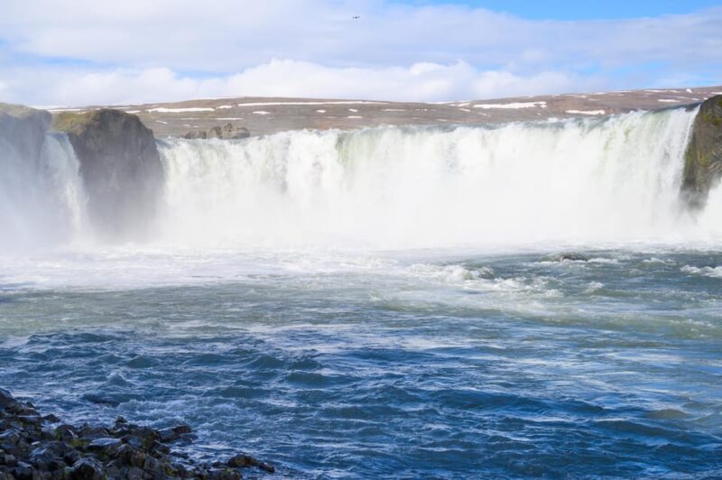 From Akureyri: Goðafoss Express Minibus Tour - Who Should Consider This Tour?