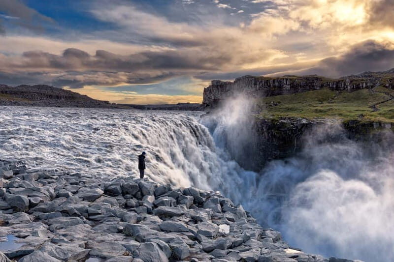 From Akureyri Port: Diamond Circle Guided Day Trip w/ Lunch - Key Points