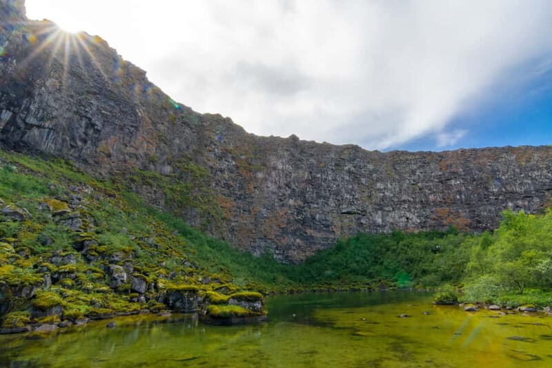 From Akureyri Port: Diamond Circle Guided Day Trip w/ Lunch - Who Should Consider This Tour?